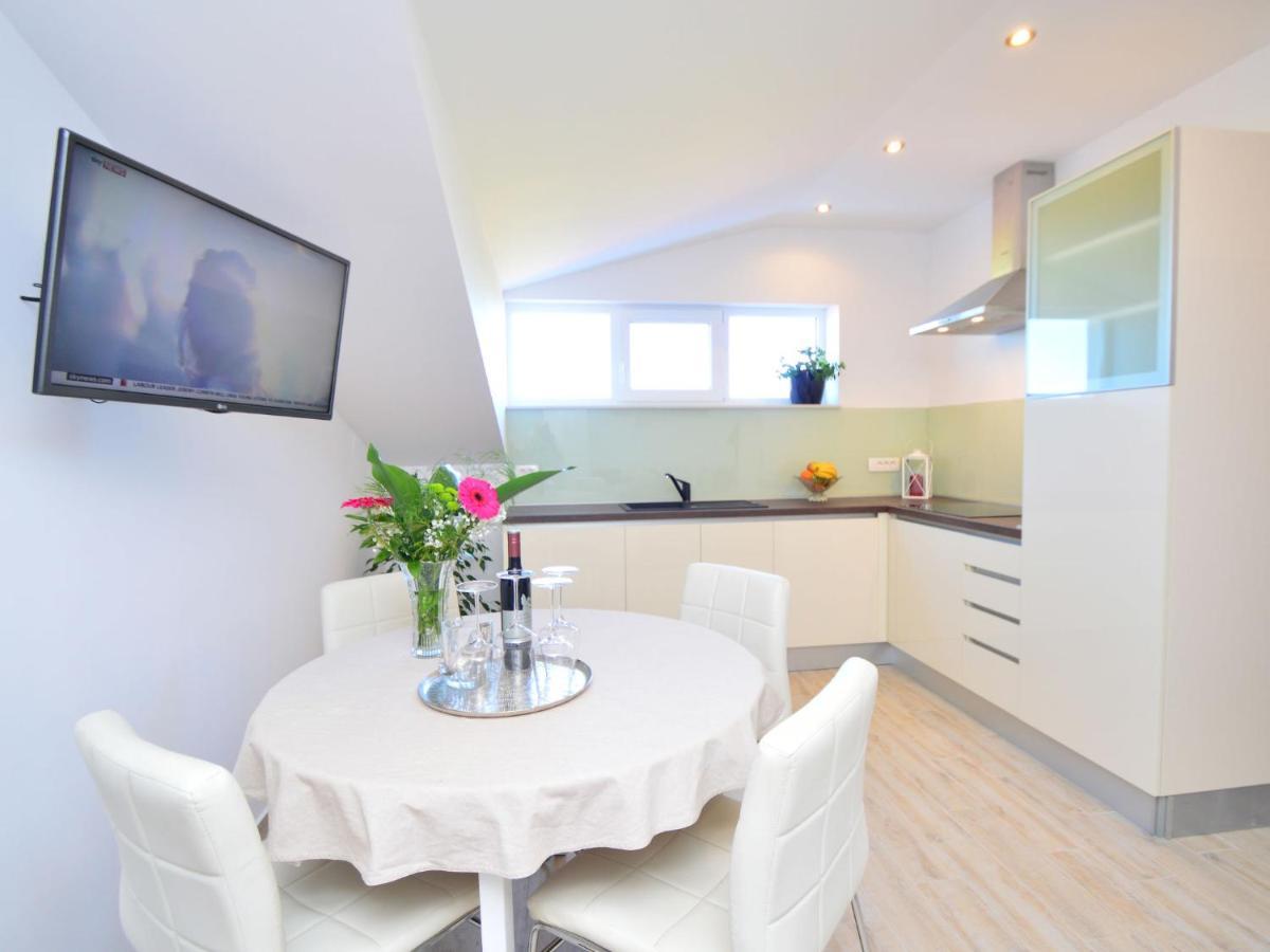 Apartment Rina-3 By Interhome Vodice Exterior foto